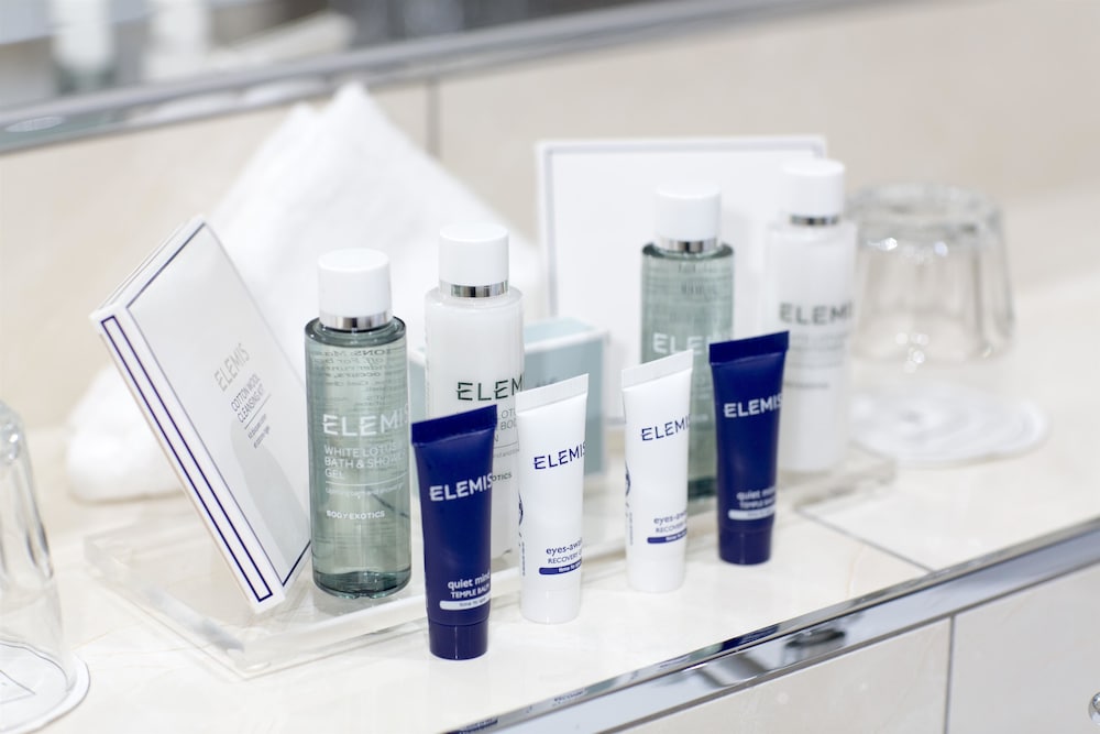 Фото Macdonald Frimley Hall Hotel and SPA