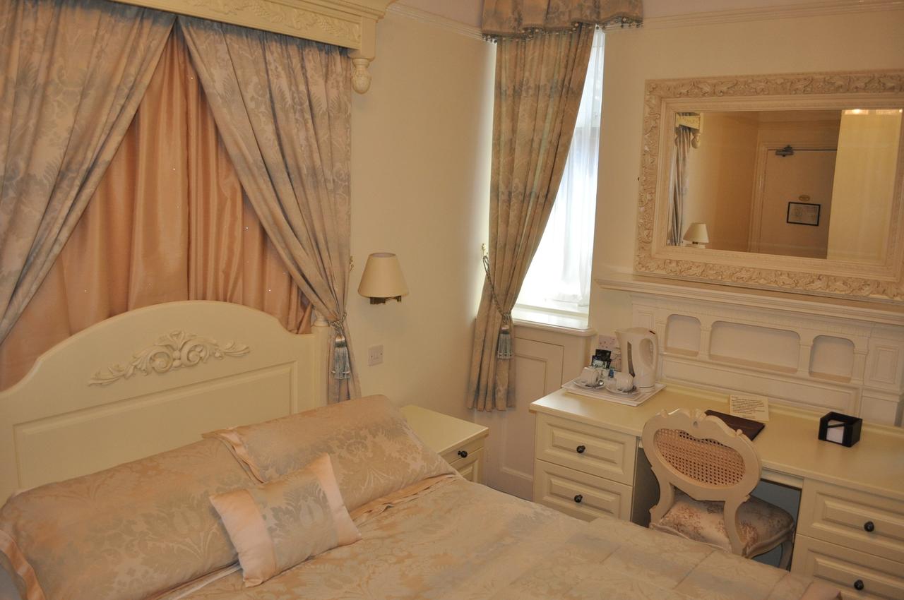 Фото Ardmore House Hotel