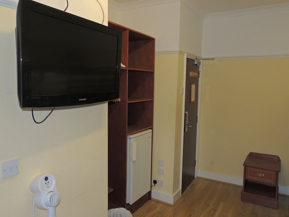 Фото Dolphin Inn