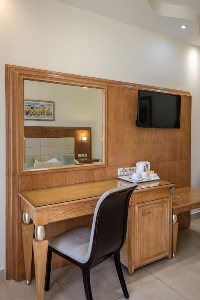 Фото Natura Park Village