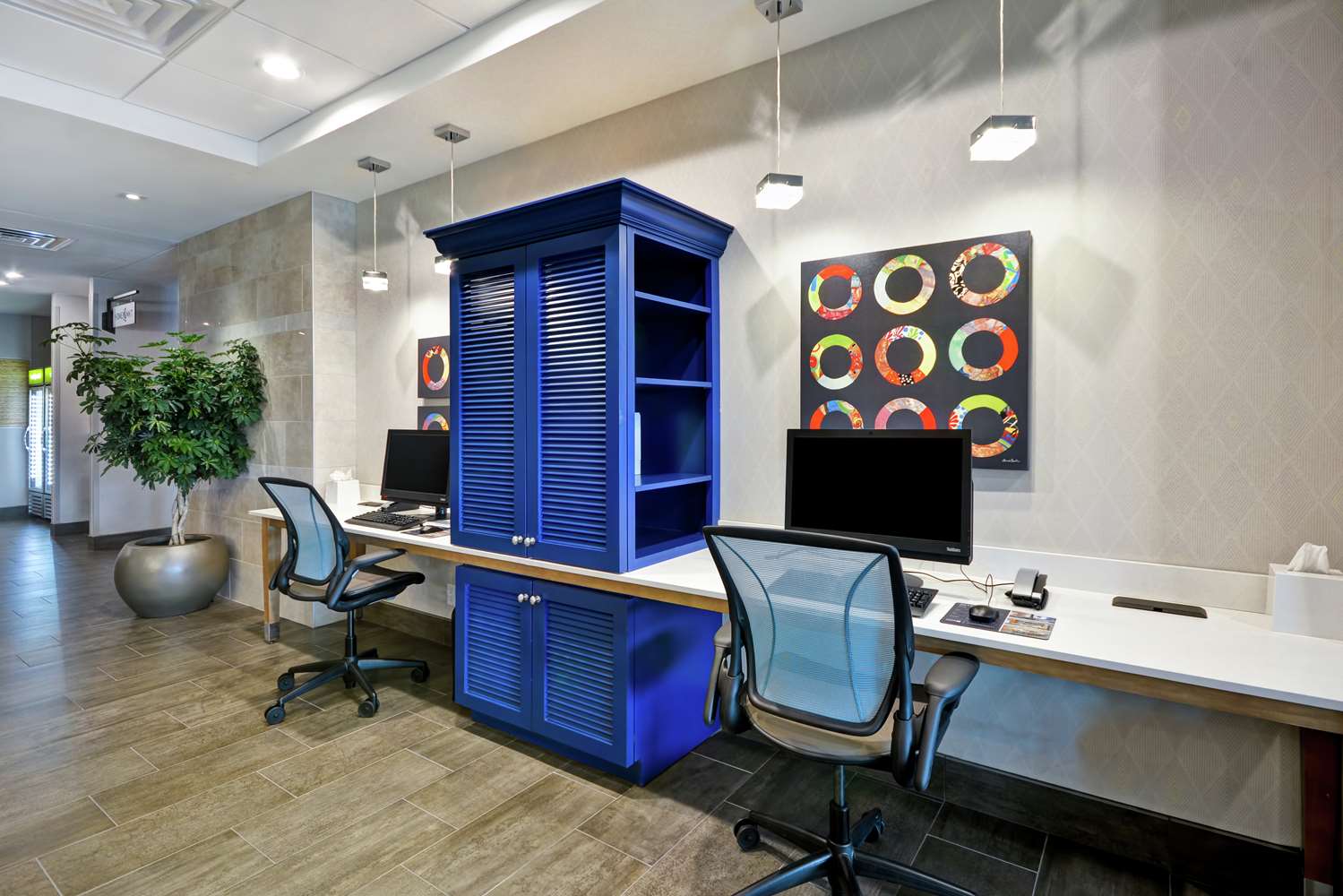 Фото Home2 Suites by Hilton Plano Legacy West