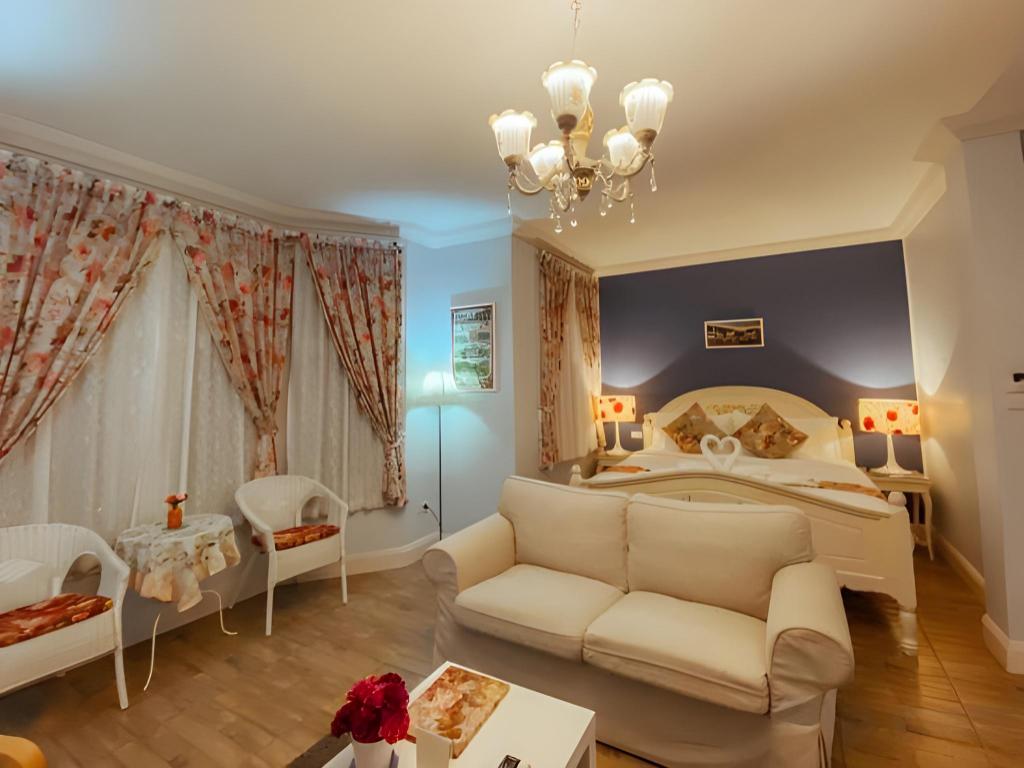 Фото Hillsborough The English Country House