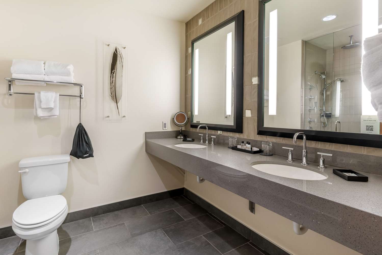 Фото Best Western Premier Boulder Falls Inn