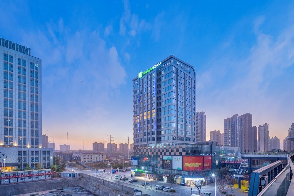 Фото Holiday Inn Express Nanchang West Station, an Ihg Hotel