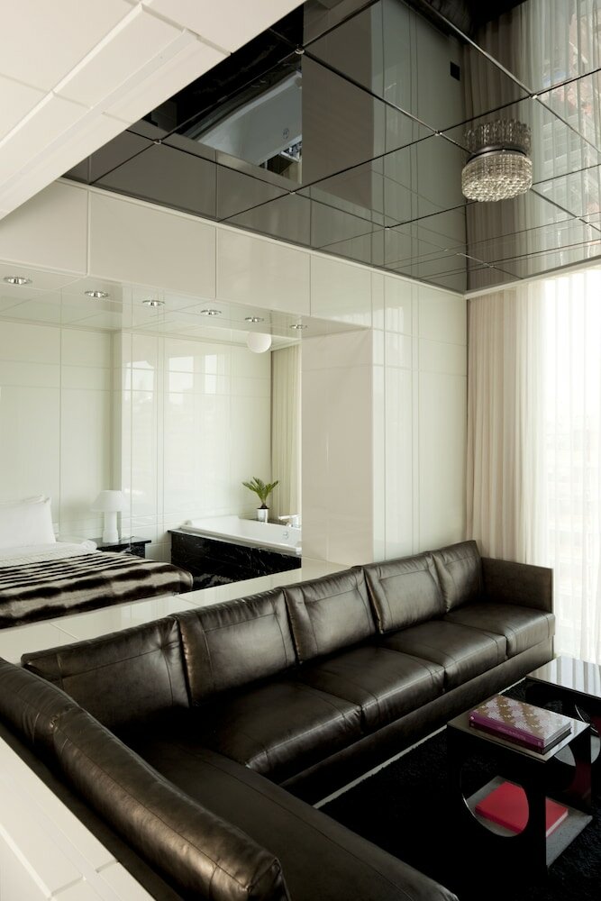 Фото The Standard High Line