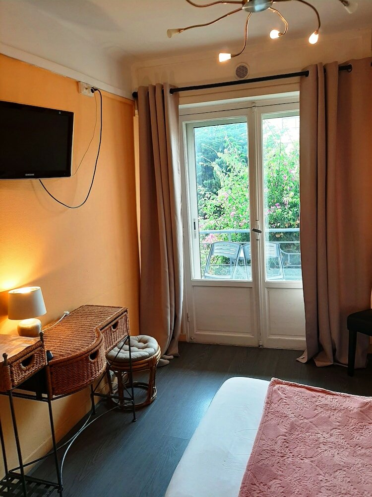 Фото Hôtel Bellevue Cannes