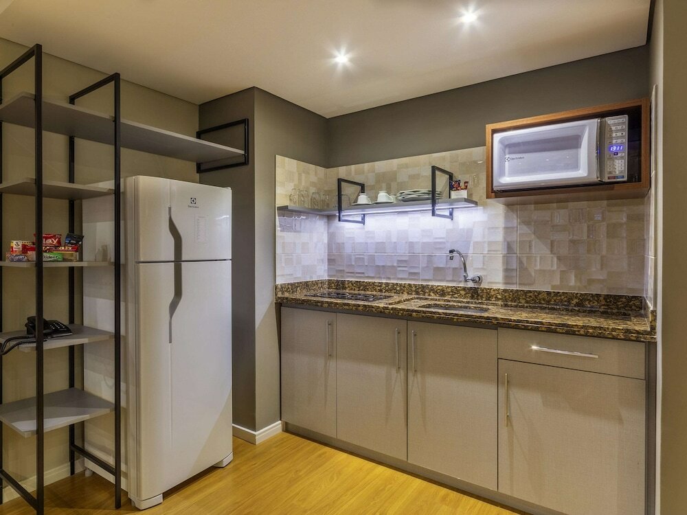 Фото Mercure Curitiba Golden Hotel