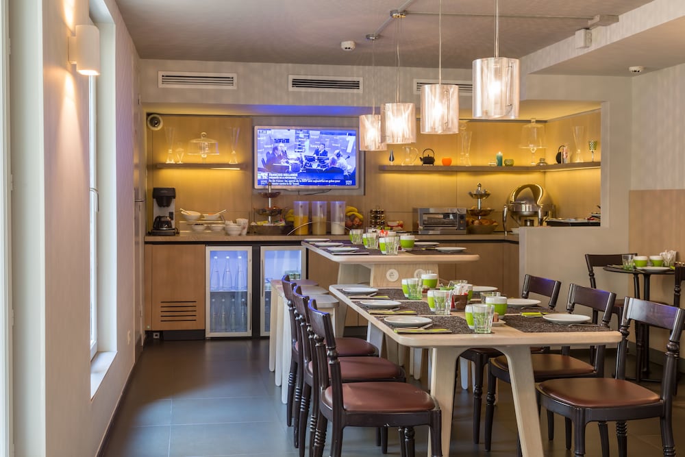 Фото Hotel Le Marcel Paris Gare de l'Ést