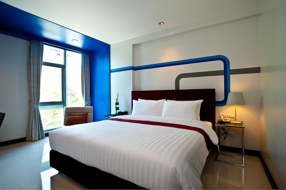 Фото Fx Hotel Metrolink Makkasan