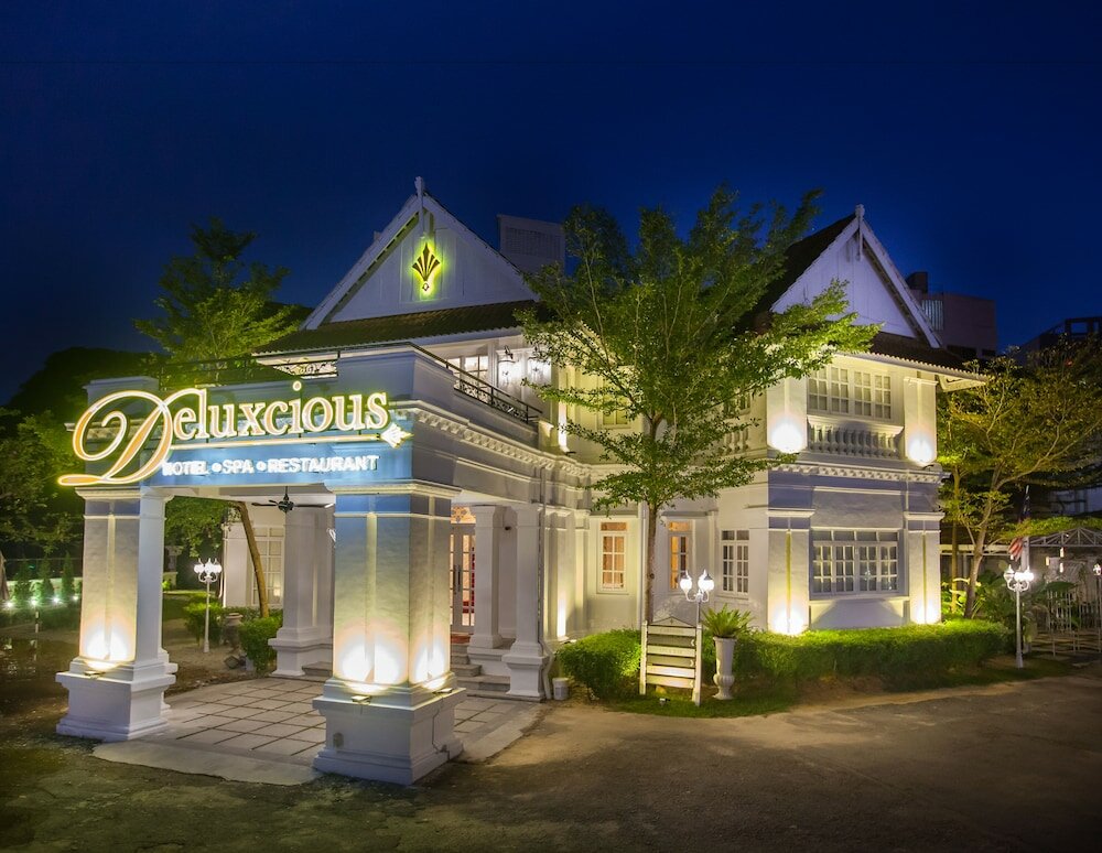 Фото отеля 1