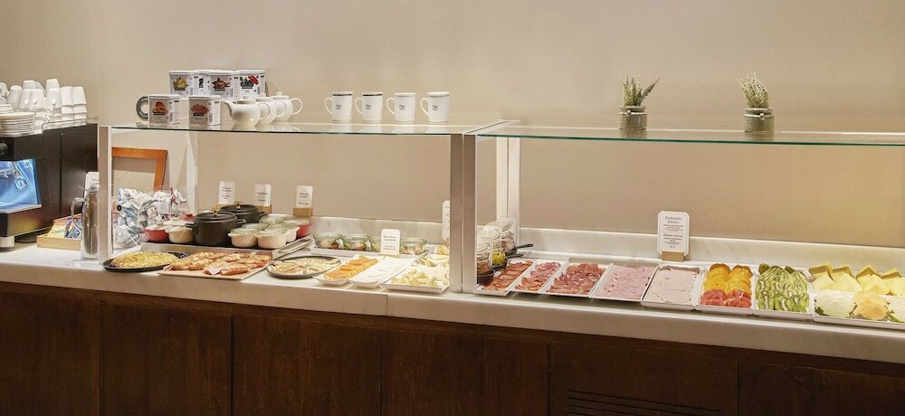 Фото Nh Madrid Balboa