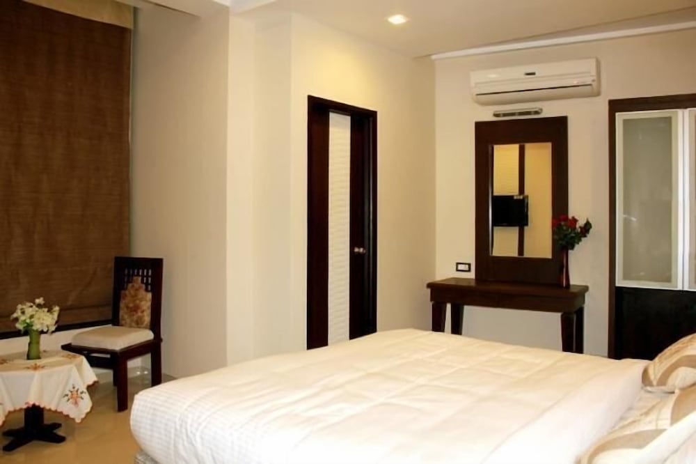 Фото Hotel Shree Narayana