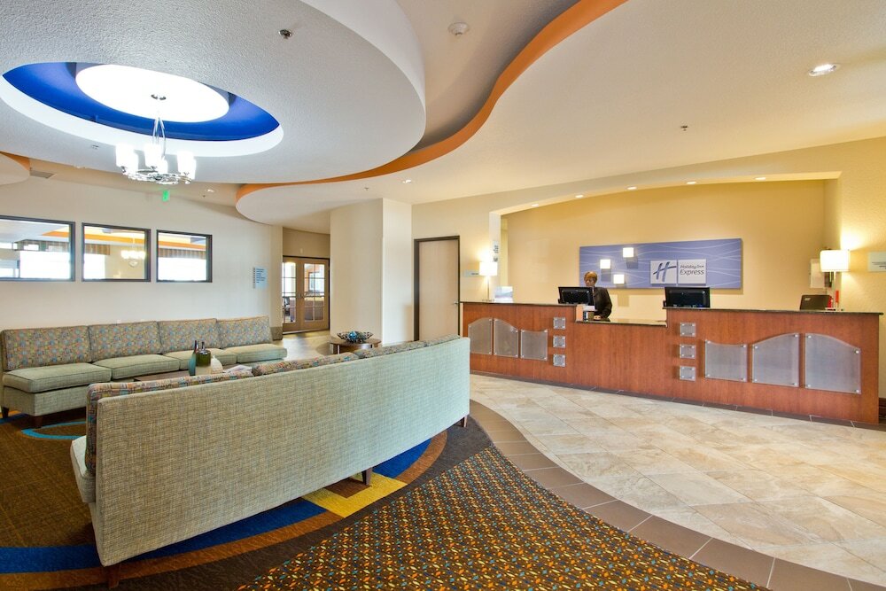 Фото Holiday Inn Express Hotel & Suites Denver East-Peoria Street, an Ihg Hotel