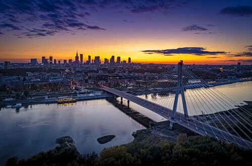 Внешний вид отеля Holiday Inn Express Warsaw  The HUB в Варшаве, фото 3