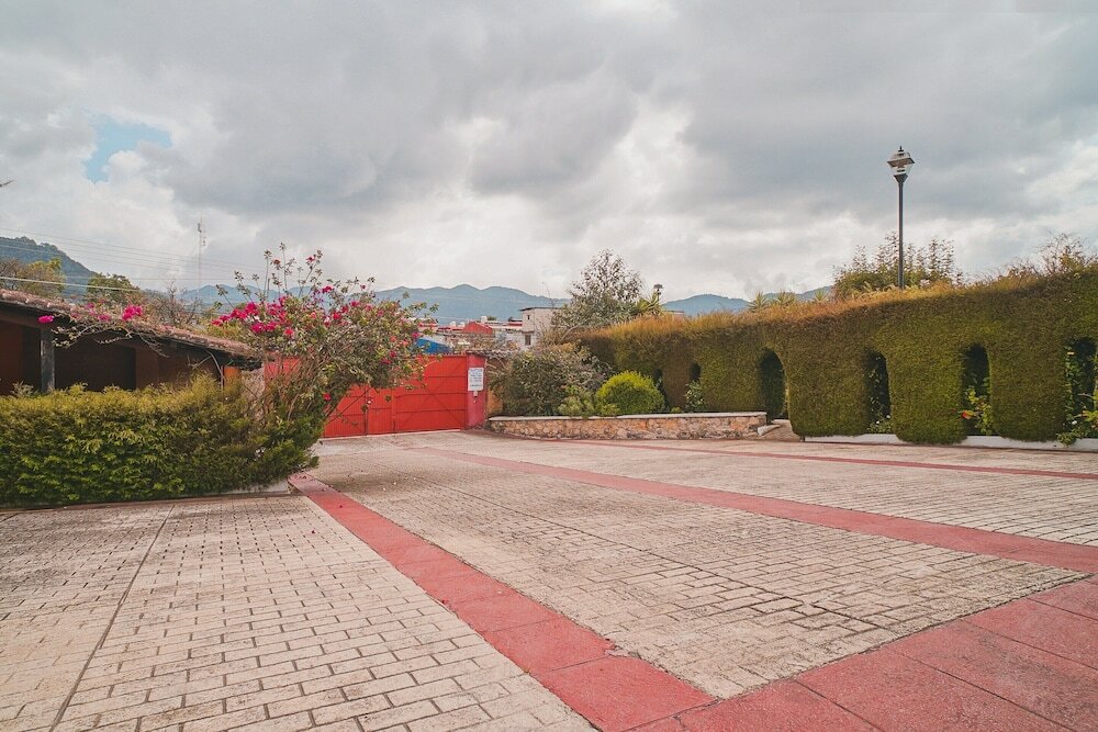 Фото Capital O Hotel Rincon Del Arco