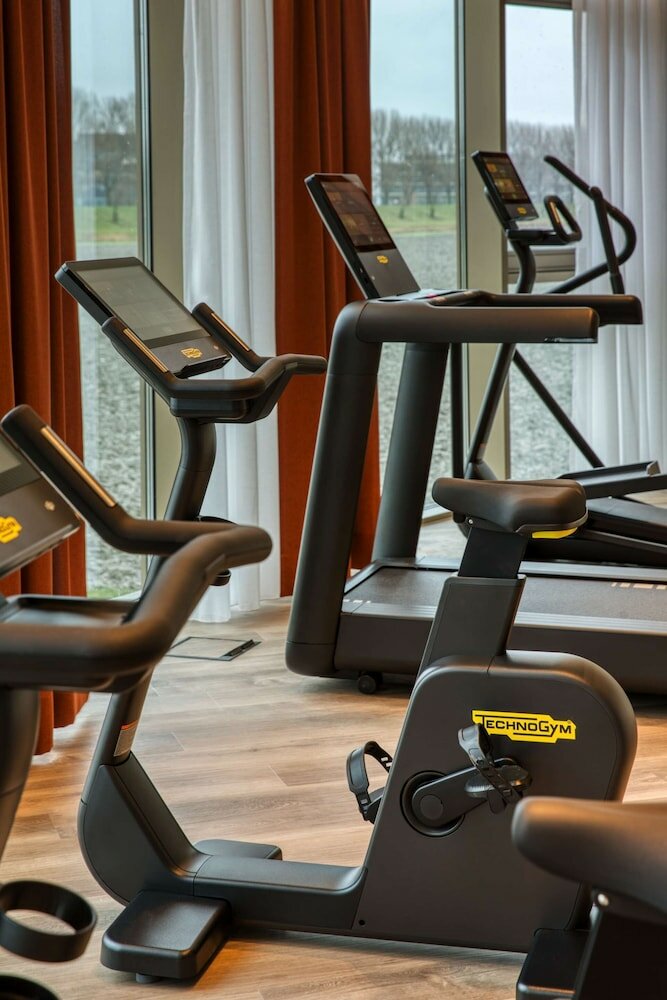 Фото IntercityHotel Amsterdam Schiphol Airport