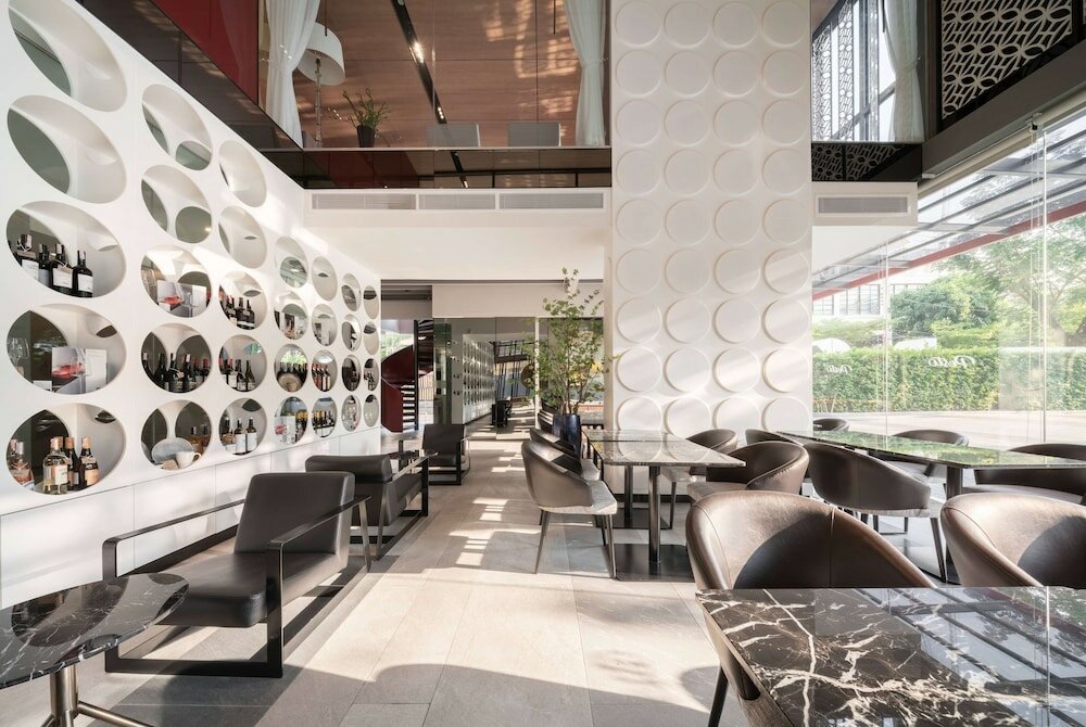 Фото Ramada by Wyndham Bangkok Sukhumvit 87
