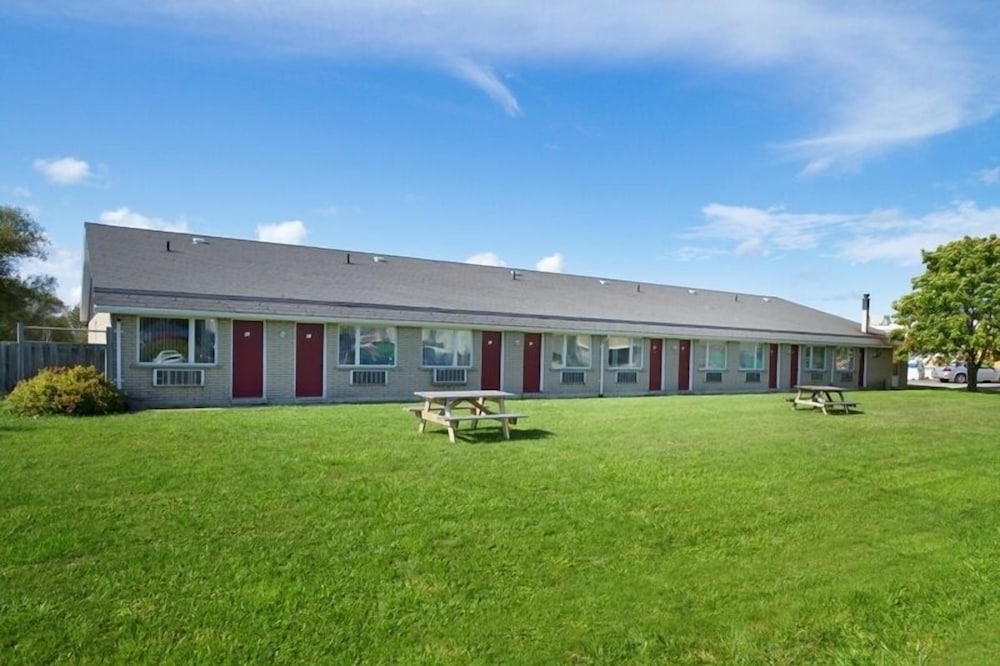 Фото Save Inn Kincardine