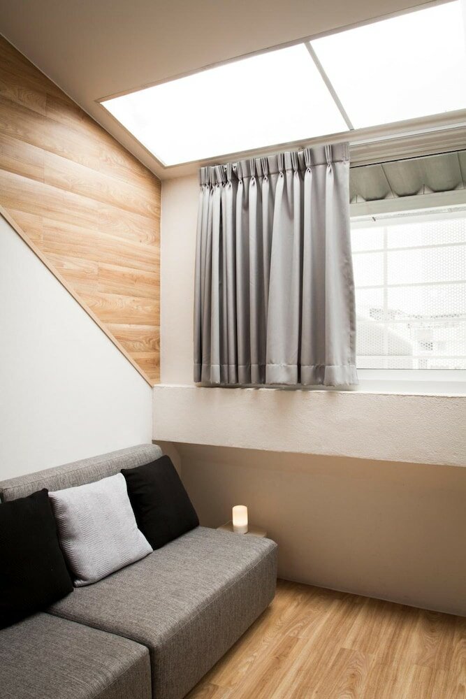 Фото Bed One Block Hostel