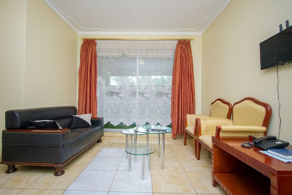 Фото Emerald Hotel