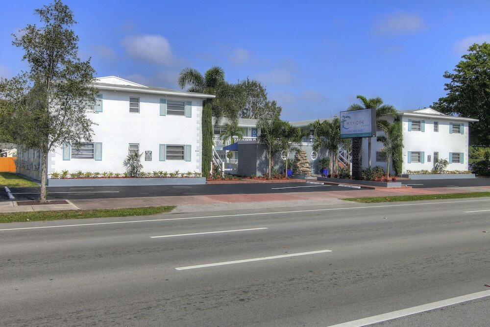 Фото May-Dee Suites