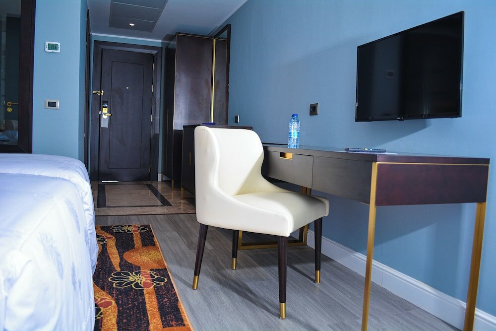 Фото Djeuga Palace