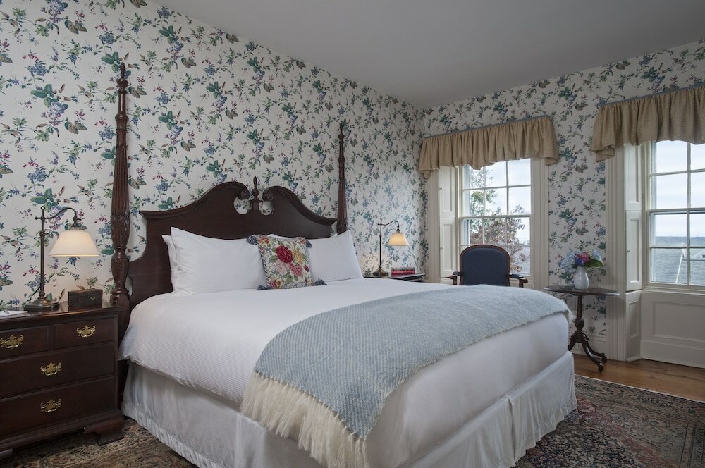 Фото Jared Coffin House