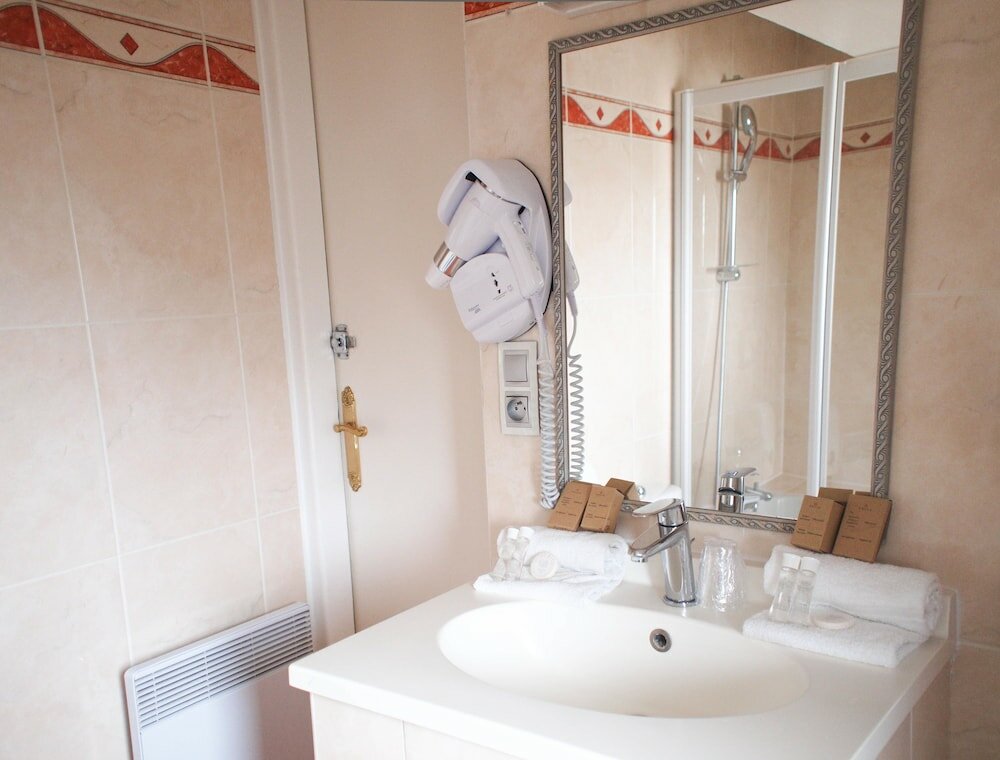 Фото Hôtel Concordia Le Mans Centre gare