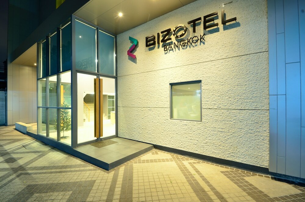 Фото Bizotel Premier Hotel & Residence