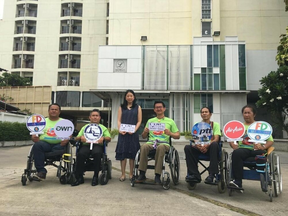 Фото The Legacy Hotel