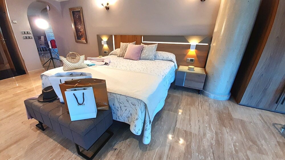 Фото Hotel Nueva Plaza