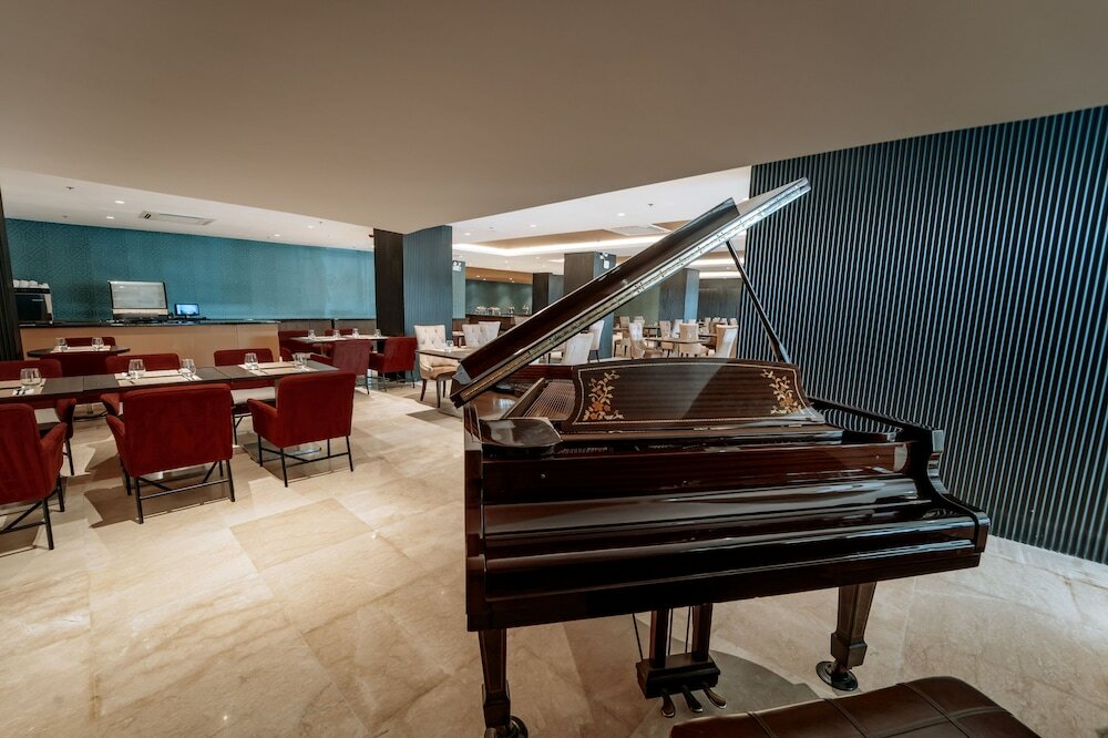 Фото The MetroCentre Hotel and Convention Center