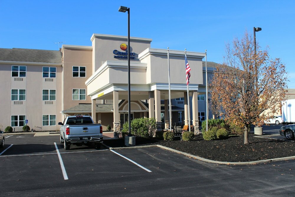 Фото Comfort Inn & Suites Northern Kentucky