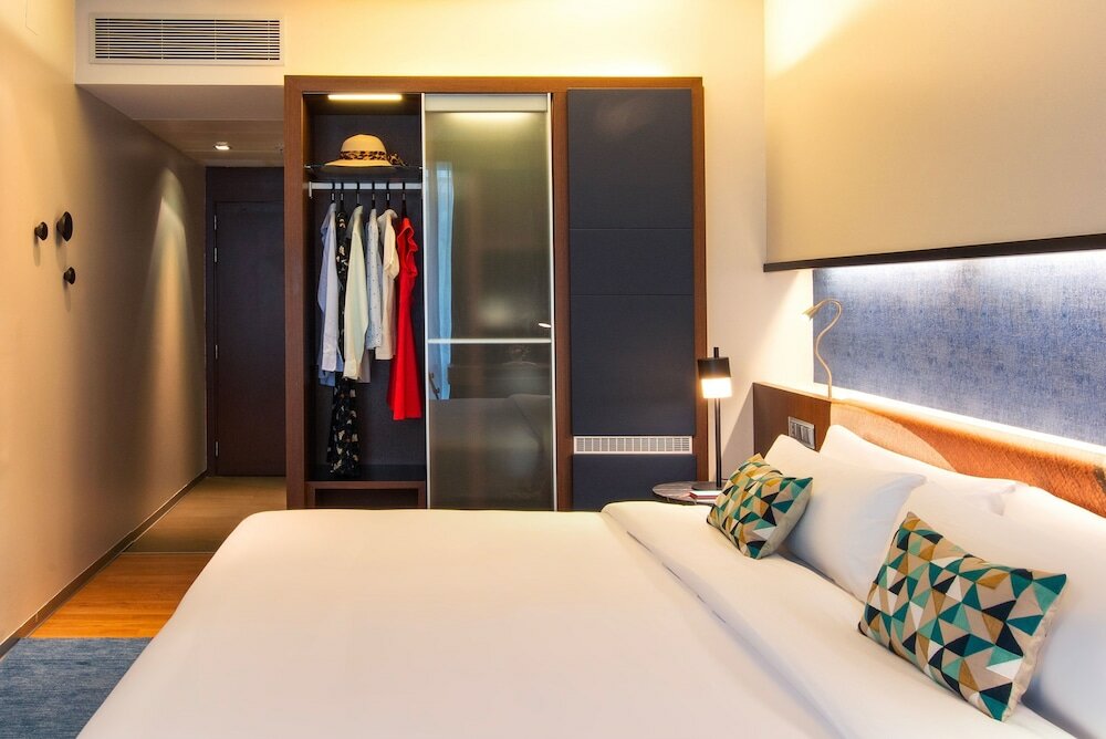 Фото Madrid Centre Retiro Gran hotel Colon an Ihg Hotel