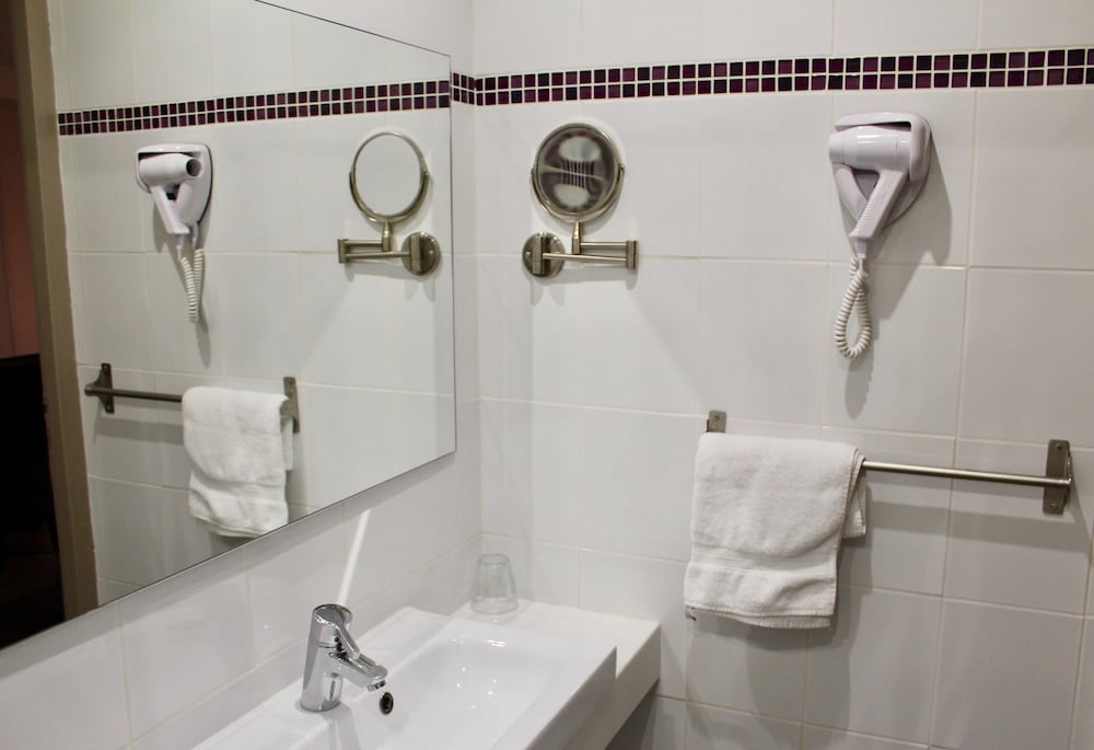 Фото Hôtel des Pyrénées