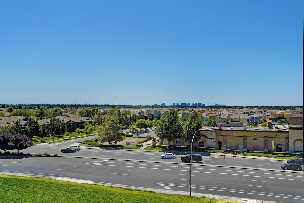 Фото TownePlace Suites by Marriott Sacramento Airport Natomas