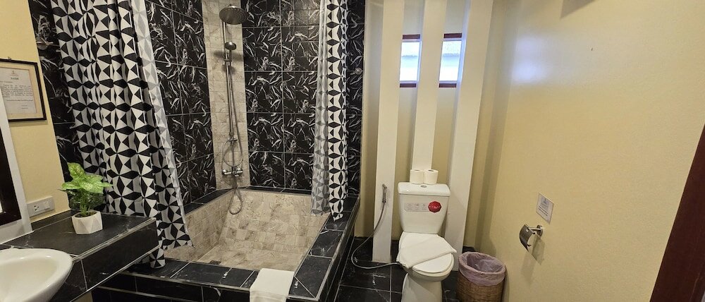 Фото Nirvana Boutique Suites 