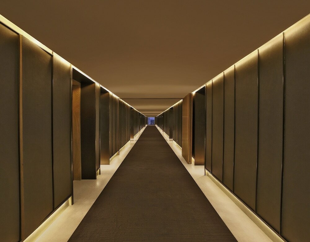 Фото Roseate House