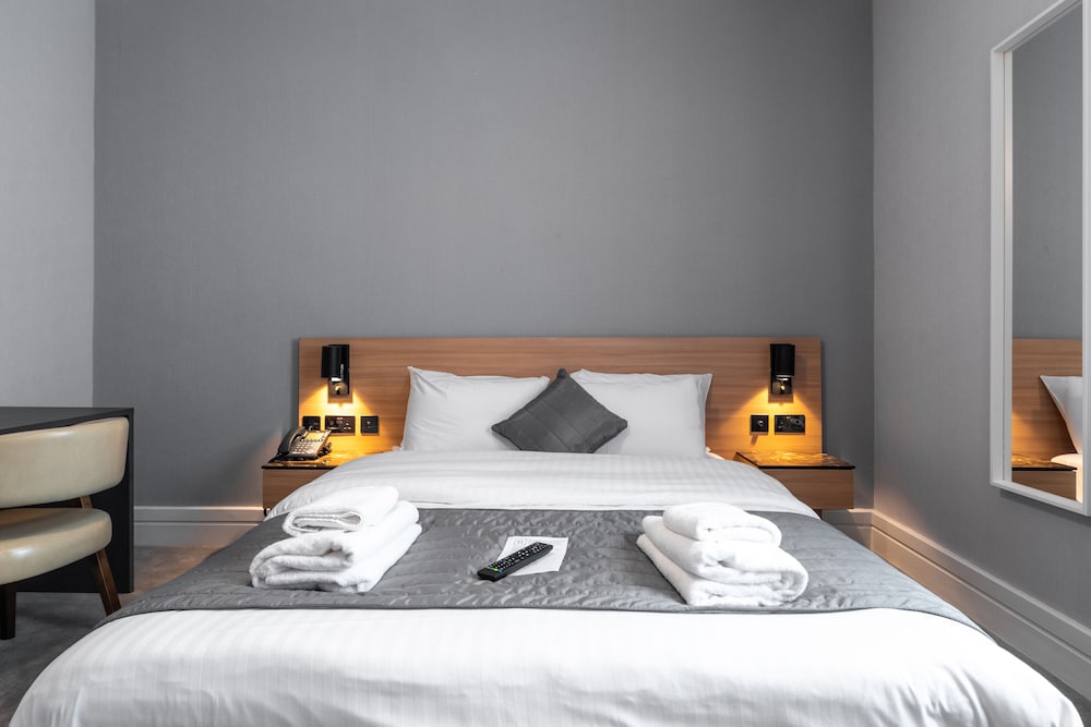 Фото Gainsborough Hotel