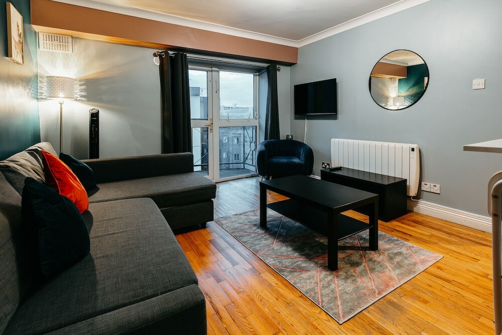 Фото Drury Court Hotel