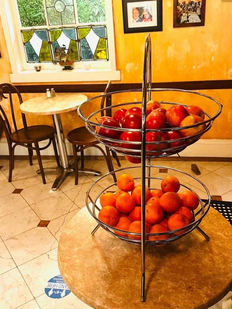 Фото Nob Hill Hotel