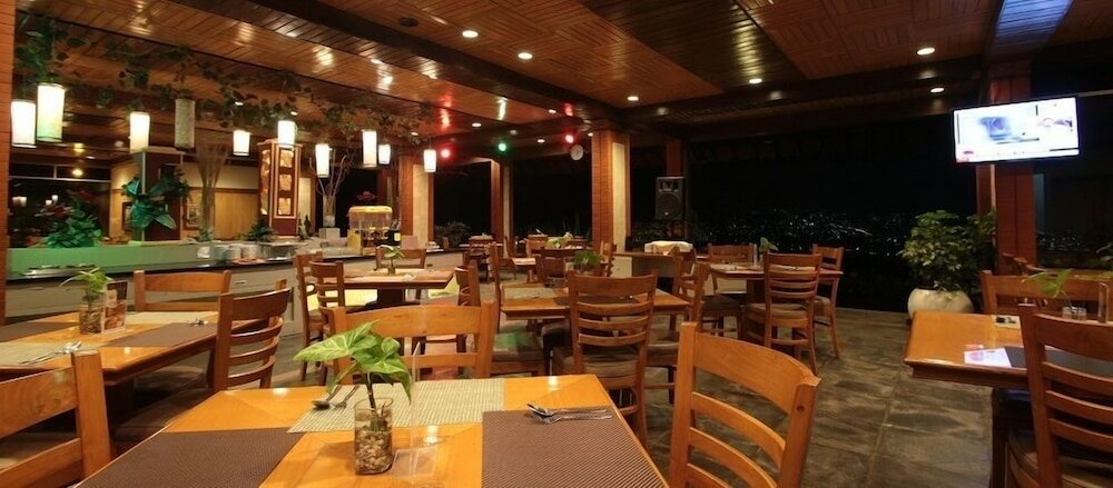 Фото Kusuma Agrowisata Resort & Convention Hotel