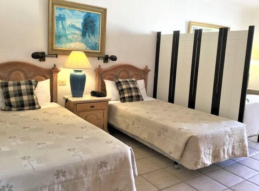 Фото Beverly Hills Suites - Excel Hotels & Resorts