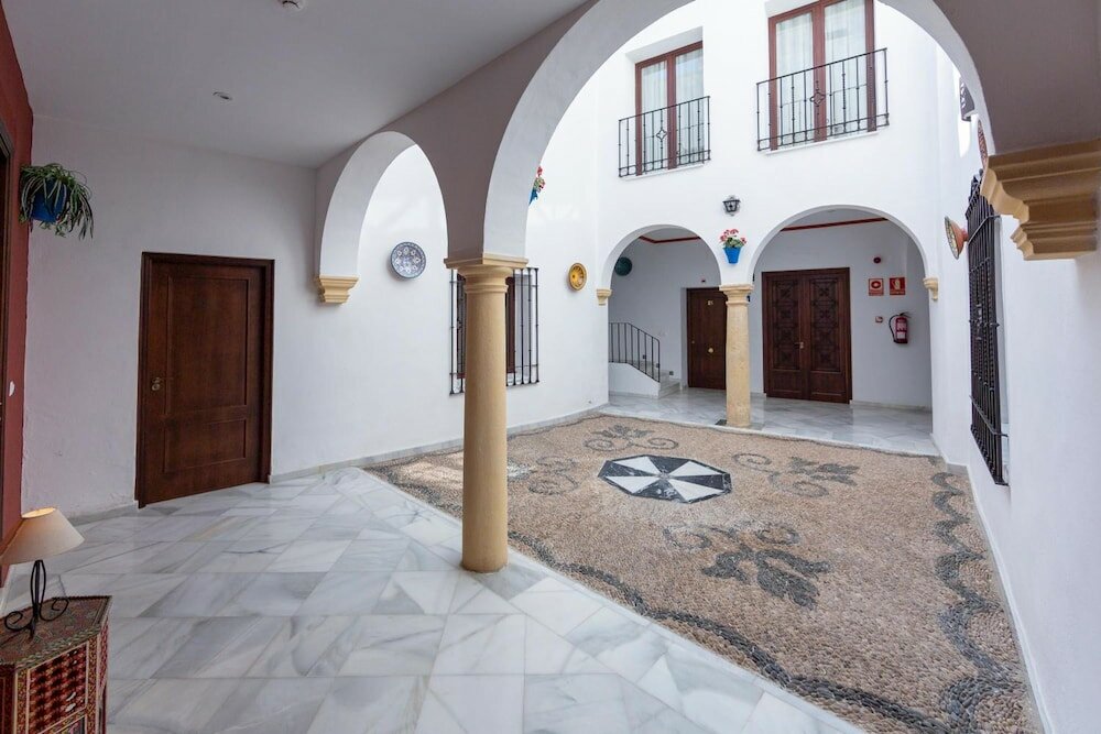 Фото Los Omeyas Hotel