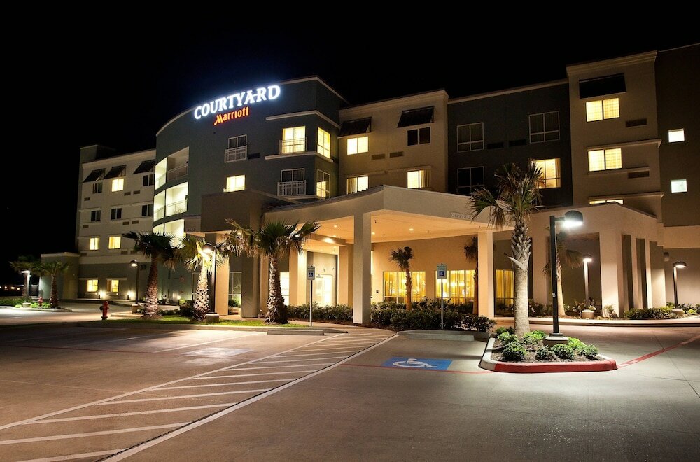 Фото Courtyard by Marriott Galveston Island