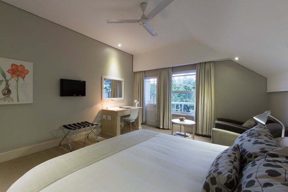 Фото Quarry Lake Inn