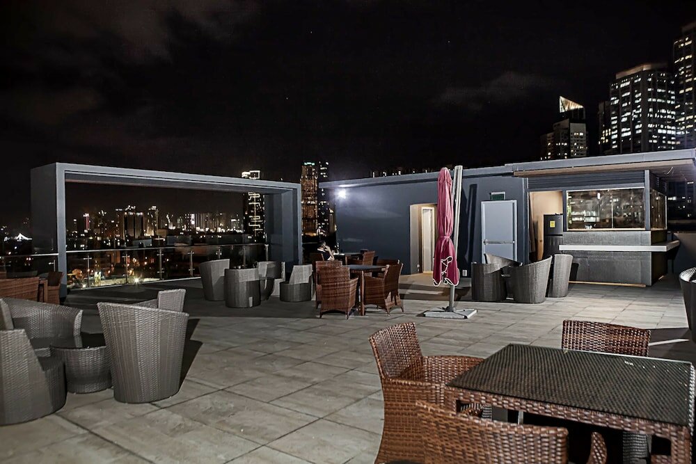 Фото Ramada Encore by Wyndham Makati