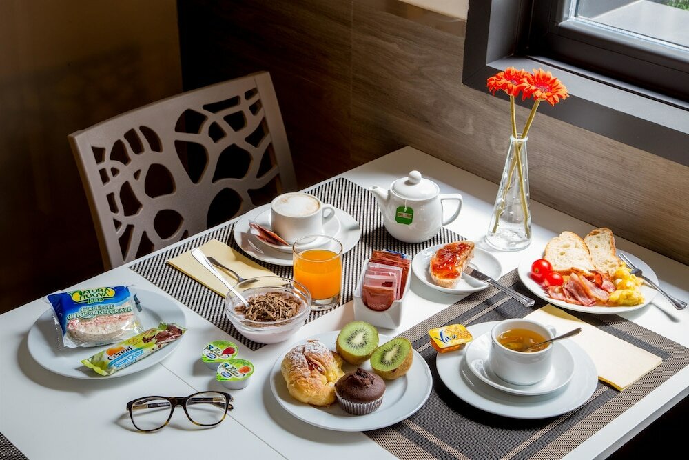 Фото Hotel Domidea