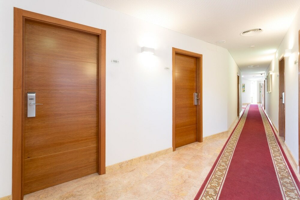 Фото Hotel Riad Arruzafa