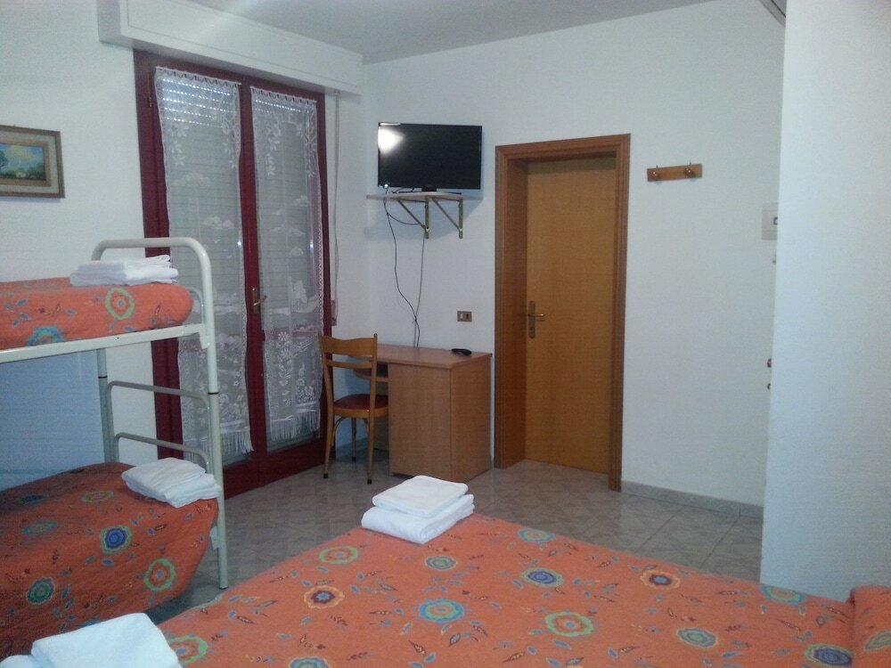 Фото Hotel Marylise